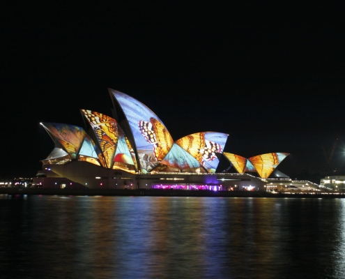Vivid Sydney lights up the Sydney Opera House